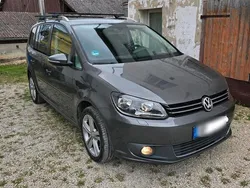 Grau Gebraucht 2011 VW Touran Van / Kleinbus | 9.700 € (Etwas zu teuer)