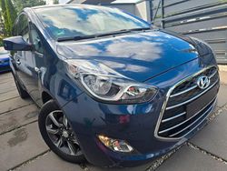 Blau Gebraucht 2018 Hyundai ix20 Kleinwagen | 9.500 € (Fairer Preis)