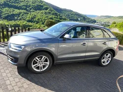 Grau Gebraucht 2013 Audi Q3 Ambiente SUV | 11.900 € (Fairer Preis)
