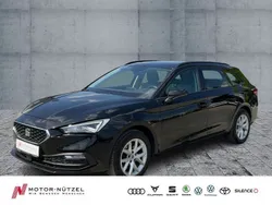 Mitternachtsschwarz Gebraucht 2022 Seat Leon ST Style Kombi | 18.960 € (Fairer Preis)