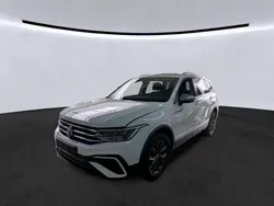Weiß Gebraucht 2022 VW Tiguan Allspace Life SUV | 29.990 € (Superpreis)