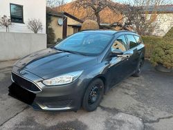Grau Gebraucht 2016 Ford Focus Trend Kombi | 6.299 € (Fairer Preis)