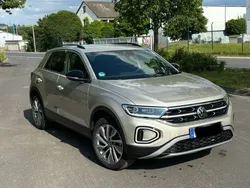 Grau Gebraucht 2024 VW T-Roc Move SUV | 28.000 € (Guter Preis)