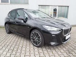 Schwarz Gebraucht 2024 BMW 218 Active Tourer M Sport Van / Kleinbus | 32.480 € (Fairer Preis)