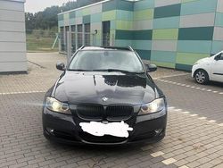 Schwarz Gebraucht 2011 BMW 320 Kombi | 4.799 € (Guter Preis)