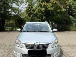Silber Gebraucht 2012 Skoda Fabia Kombi | 2.350 € (Guter Preis)