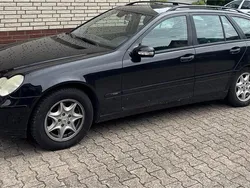 Schwarz Gebraucht 2004 Mercedes C200 Kombi | 1.199 € (Fairer Preis)