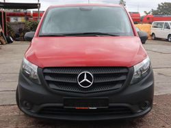 Jupiterrot uni Gebraucht 2018 Mercedes Vito Van / Kleinbus | 14.900 € (Fairer Preis)