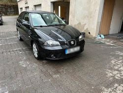 Schwarz Gebraucht 2007 Seat Ibiza Limousine | 2.700 € (Etwas zu teuer)
