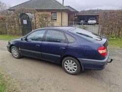 Blau Gebraucht 2001 Toyota Avensis Terra Limousine | 1.950 € (Guter Preis)