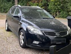 Schwarz Gebraucht 2012 Kia Ceed Spirit Kombi | 4.500 € (Guter Preis)