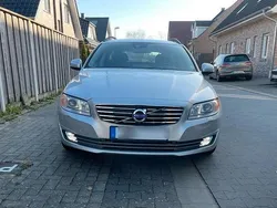 Grau Gebraucht 2014 Volvo V70 Kombi | 8.950 € (Etwas zu teuer)