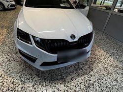 Weiß Gebraucht 2017 Skoda Octavia RS Kombi | 21.500 € (Fairer Preis)