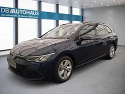 Blau Gebraucht 2023 VW Golf VIII Life Kombi | 22.830 € (Guter Preis)