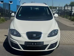 Weiß Gebraucht 2011 Seat Altea XL Van / Kleinbus | 5.650 € (Guter Preis)