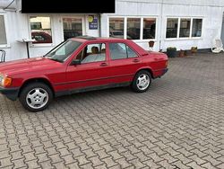 Rot Gebraucht 1986 Mercedes 190 Limousine | 6.750 €