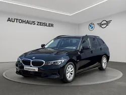 Schwarz ii Gebraucht 2022 BMW 320e Advantage Kombi | 24.120 € (Fairer Preis)
