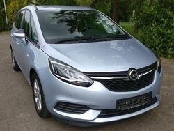 Diamant blau Gebraucht 2017 Opel Zafira Edition Van / Kleinbus | 13.272 € (Fairer Preis)