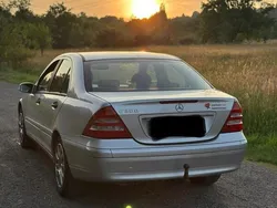 Silber Gebraucht 2003 Mercedes C180 Limousine | 2.550 € (Fairer Preis)