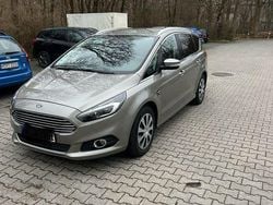 Beige Gebraucht 2016 Ford S-MAX Titanium Van / Kleinbus | 15.900 € (Fairer Preis)