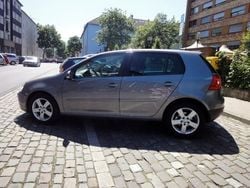 Grau metallic Gebraucht 2008 VW Golf VI United Kleinwagen | 11.900 €