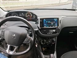 Grau Gebraucht 2019 Peugeot 208 Kleinwagen | 7.950 € (Superpreis)