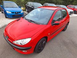 Rot Gebraucht 2004 Peugeot 206 Limousine | 1.790 € (Fairer Preis)