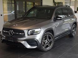 Grau Gebraucht 2022 Mercedes GLB200 AMG line SUV | 41.450 € (Etwas zu teuer)