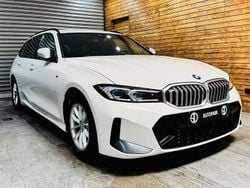Weiß Gebraucht 2023 BMW 320 M Sport Kombi | 34.950 € (Guter Preis)