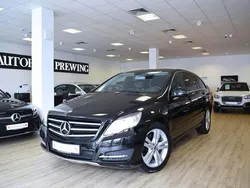 Obsidianschwarz Gebraucht 2011 Mercedes R500 Van / Kleinbus | 24.980 €
