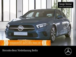 Blau Gebraucht 2021 Mercedes A250 Style Limousine | 25.490 € (Guter Preis)