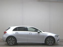 Silber Gebraucht 2022 Mercedes A200 Style Limousine | 21.380 € (Guter Preis)