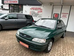 Moosgrün Gebraucht 1994 Ford Escort Limousine | 2.950 €