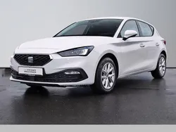 Weiß Gebraucht 2022 Seat Leon Style Limousine | 16.289 € (Guter Preis)