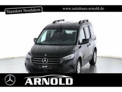 Loparitschwarz (metallic) Gebraucht 2024 Mercedes 180 Limousine | 29.699 € (Fairer Preis)