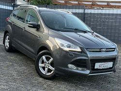 Grau Gebraucht 2015 Ford Kuga Titanium SUV | 8.950 € (Fairer Preis)
