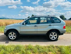Grün Gebraucht 2001 BMW X5 SUV | 5.555 €