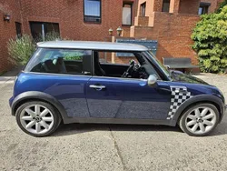 Blau Gebraucht 2006 Mini ONE Kleinwagen | 3.300 € (Fairer Preis)