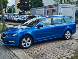 Blau Gebraucht 2017 Skoda Octavia Style Kombi | 9.500 € (Guter Preis)