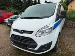 Weiß Gebraucht 2015 Ford Transit Custom Trend Van / Kleinbus | 5.900 €