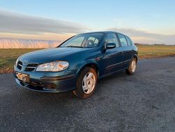 Blau Gebraucht 2001 Nissan Almera Limousine | 2.900 € (Etwas zu teuer)