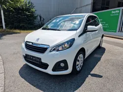 Weiß Gebraucht 2021 Peugeot 108 Active Kleinwagen | 8.499 € (Guter Preis)