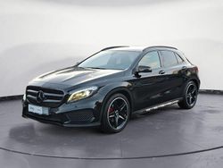 Schwarz Gebraucht 2016 Mercedes GLA180 AMG line SUV | 16.860 € (Fairer Preis)
