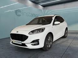Weiß Gebraucht 2022 Ford Kuga ST-Line SUV | 25.449 € (Fairer Preis)