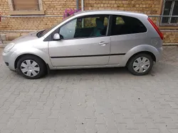 Silber Gebraucht 2005 Ford Fiesta Kleinwagen | 1.400 € (Fairer Preis)