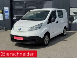 Weiß Gebraucht 2019 Nissan Evalia Comfort Van / Kleinbus | 12.750 € (Etwas zu teuer)