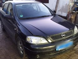 Schwarz Gebraucht 2002 Opel Astra Kleinwagen | 850 € (Guter Preis)