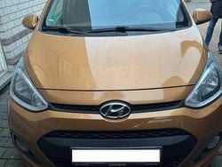 Orange Gebraucht 2015 Hyundai i10 Edition Kleinwagen | 7.750 € (Fairer Preis)