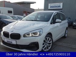 Weiß Gebraucht 2022 BMW 218 Gran Tourer Advantage Van / Kleinbus | 14.895 € (Guter Preis)