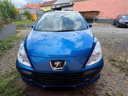 Blau Gebraucht 2006 Peugeot 307 Limousine | 3.000 € (Etwas zu teuer)